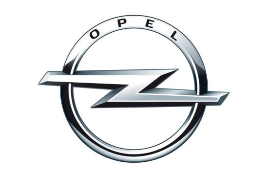 Vopsea auto Opel preparata la culoarea masinii